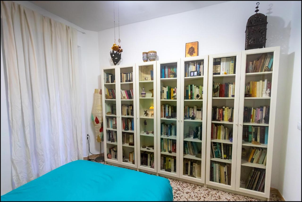 Casa De Los Pajaros Seville Luaran gambar